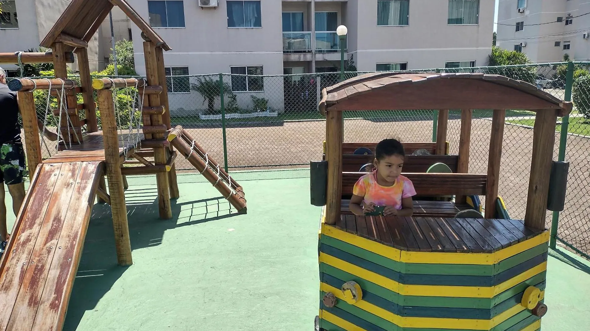 Apartamento De 3 Quartos No Marina Clube Cabo Frio